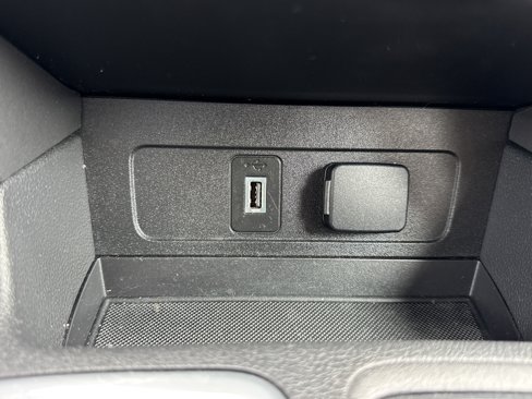 Used 2018 Ford Escape SE image 22