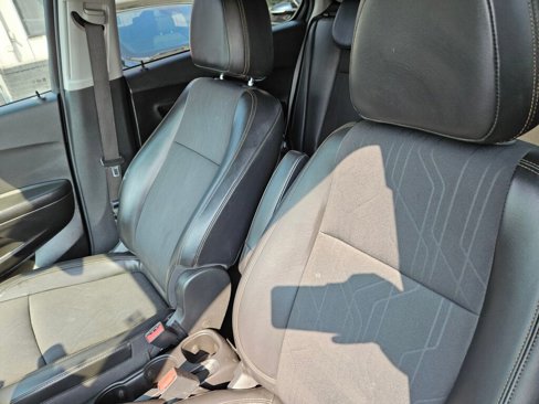 Used 2021 Chevrolet Trax LT image 19