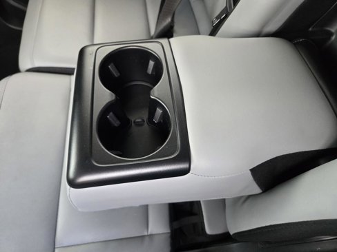 Used 2021 Ford Explorer XLT w/ Equipment Group 202A image 29