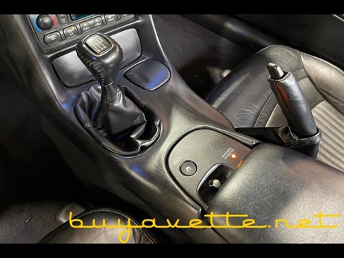 Used 2003 Chevrolet Corvette Convertible w/ Preferred Equipment Group1 image 21