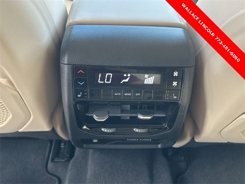 Used 2022 Jeep Grand Cherokee L Limited image 18