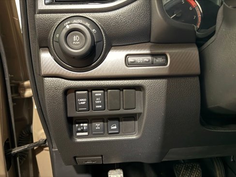 Used 2020 Nissan Titan PRO-4X image 16