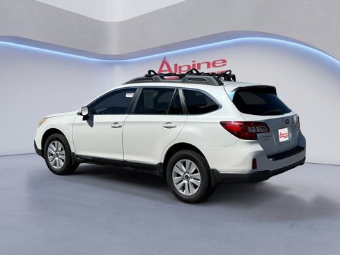 Used 2015 Subaru Outback 2.5i Premium image 3