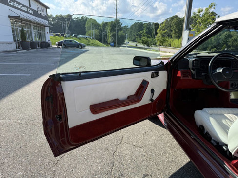 Used 1988 Ford Mustang GT image 23