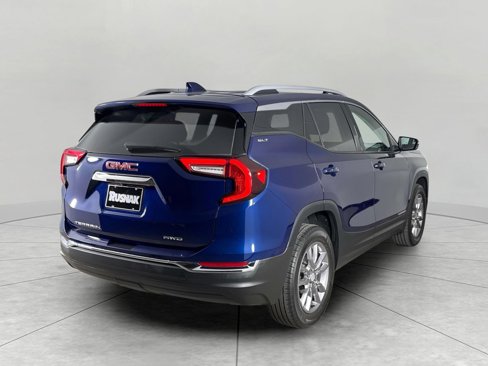Used 2022 GMC Terrain SLT image 4