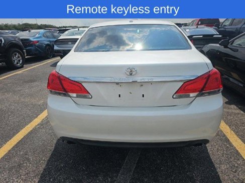 Used 2012 Toyota Avalon image 2