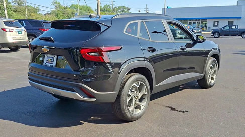New 2025 Chevrolet Trax LT image 8