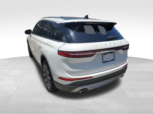 Used 2021 Lincoln Corsair Reserve w/ Equipment Group 201A image 8
