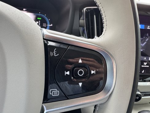 Certified 2024 Volvo S60 T8 Plus image 30
