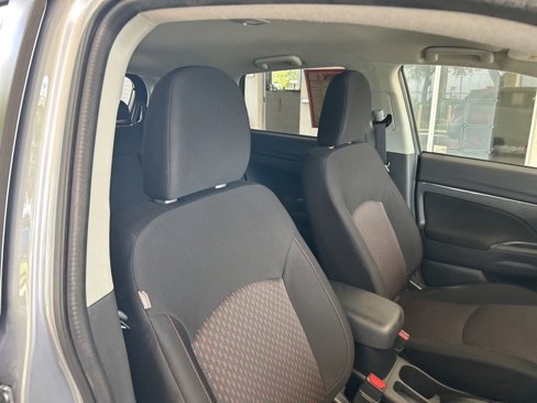 Used 2017 Mitsubishi Outlander Sport SE image 18