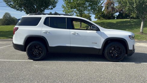 Used 2022 GMC Acadia AT4 w/ Technology Package image 3