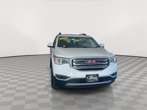 Used 2018 GMC Acadia SLE image 3