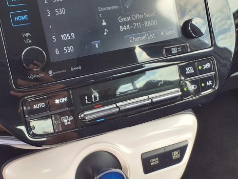 Used 2016 Toyota Prius Three Touring image 16
