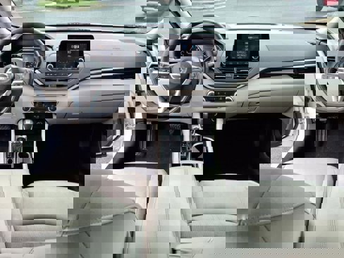 Used 2021 Nissan Altima 2.5 SV image 7