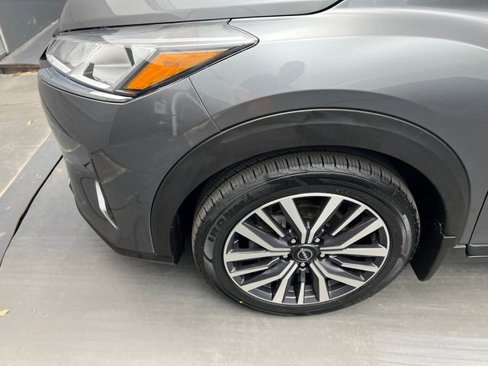 Used 2022 Nissan Kicks SV image 13