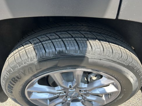 Used 2022 GMC Terrain SLT w/ LPO, Floor Liner Package image 13