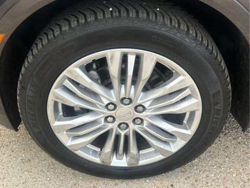 Used 2018 Cadillac XT5 Premium Luxury image 10