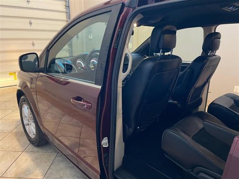 Used 2019 Dodge Grand Caravan SXT image 58