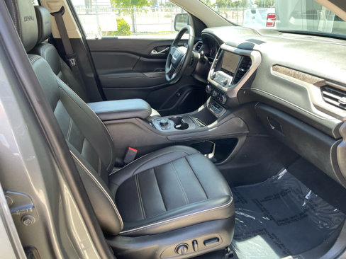 Used 2023 GMC Acadia Denali image 10