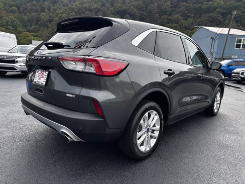 Used 2020 Ford Escape SE image 4
