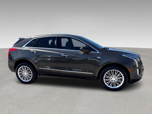 Used 2019 Cadillac XT5 FWD image 23