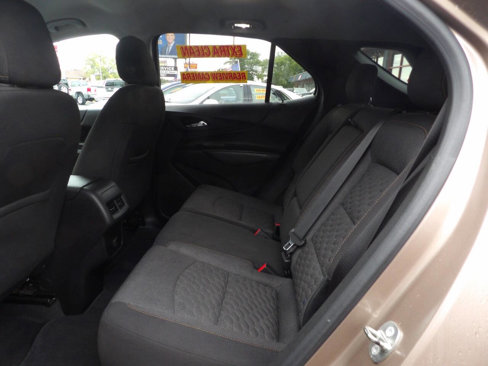 Used 2018 Chevrolet Equinox LT image 9
