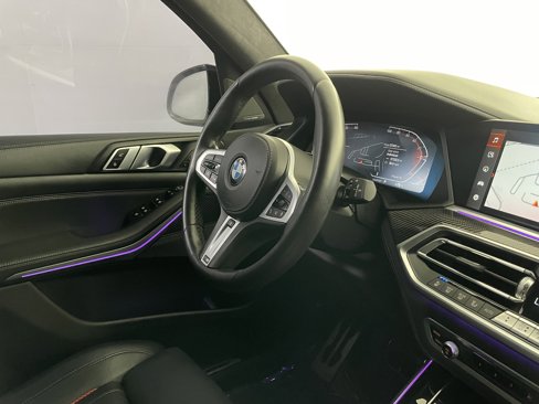 Used 2022 BMW X5 xDrive40i w/ M Sport Package image 10