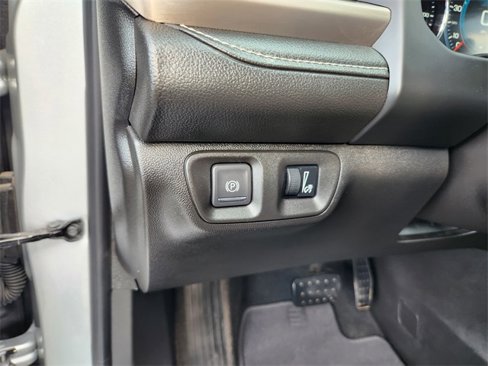 Used 2019 GMC Acadia Denali image 7