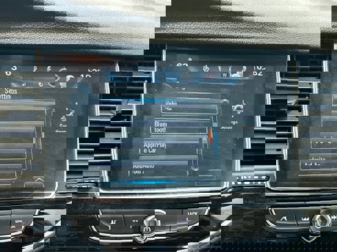 Used 2018 Buick Encore Preferred image 37