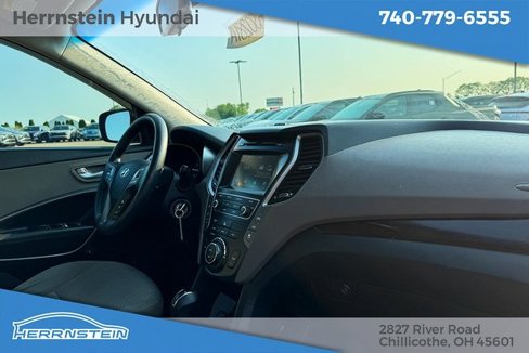 Used 2017 Hyundai Santa Fe SE image 27