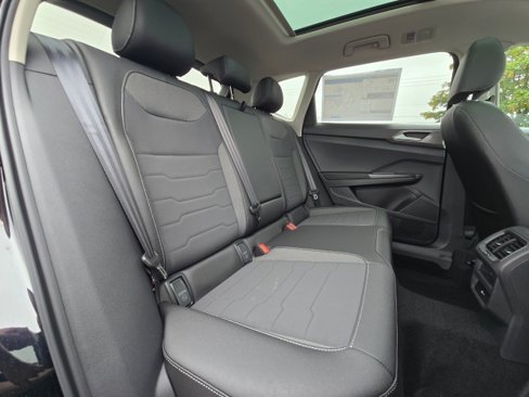 New 2025 Volkswagen Taos SE image 15