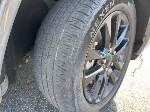 Used 2022 Jeep Grand Cherokee Laredo X image 8
