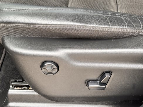 Used 2019 Jeep Grand Cherokee Altitude image 24