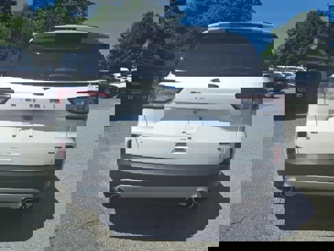 Used 2020 Ford Escape SE Sport image 4