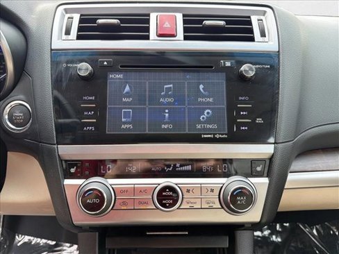 Used 2016 Subaru Outback 3.6R Limited image 18
