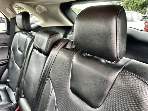 Used 2019 Ford Edge Titanium w/ Equipment Group 301A image 17