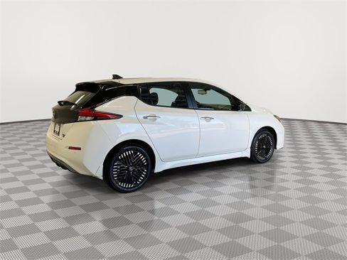 Certified 2024 Nissan Leaf SV Plus image 12