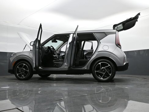 Used 2023 Kia Soul EX image 31