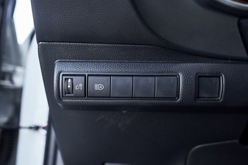 Used 2020 Toyota Corolla XSE image 34