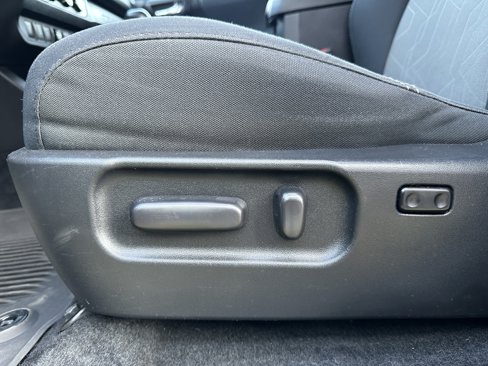 Used 2020 Toyota Tacoma TRD Off-Road image 19