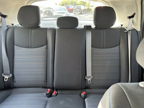 Certified 2024 Nissan Leaf S image 19