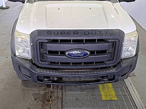 Used 2016 Ford F550 2WD Regular Cab Super Duty image 5