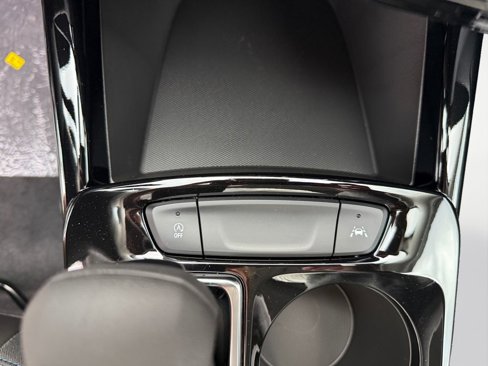 New 2025 Chevrolet Trax LT image 19