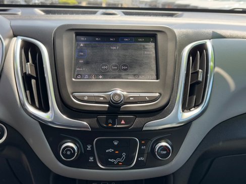 Used 2023 Chevrolet Equinox LT image 28
