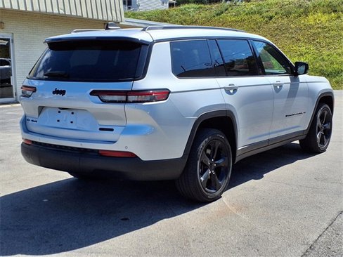 Certified 2021 Jeep Grand Cherokee L Laredo image 6