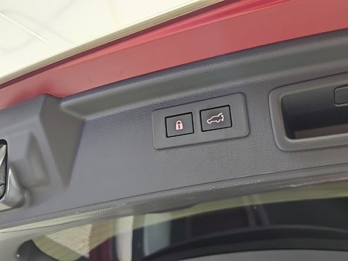 Used 2024 Subaru Forester Limited image 13
