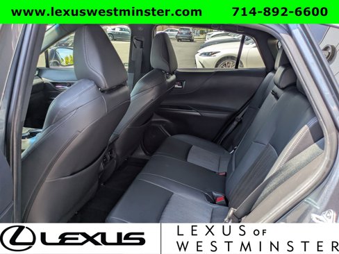 Used 2021 Toyota Venza XLE image 14