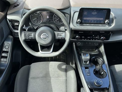Used 2021 Nissan Rogue SV image 10