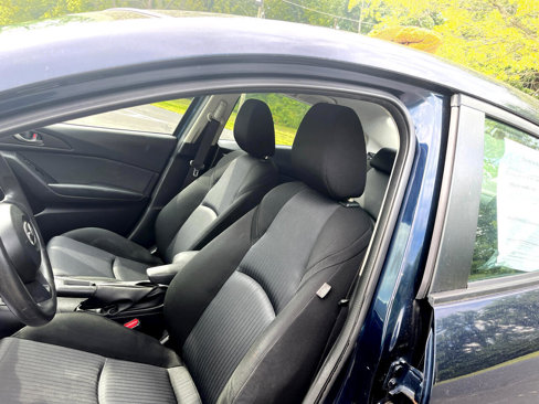Used 2014 MAZDA MAZDA3 i SV image 31