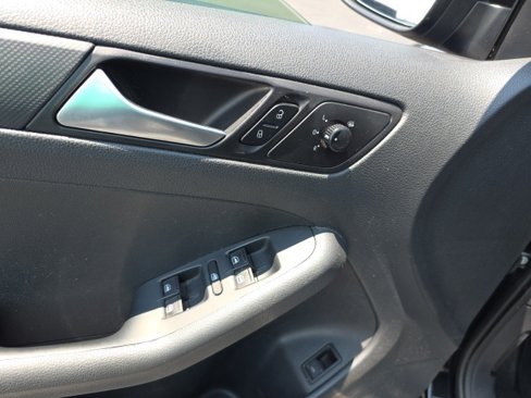 Used 2012 Volkswagen Jetta S image 11